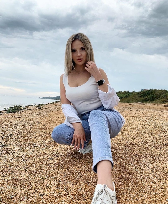 Собралась на свидание.. Я норм ?