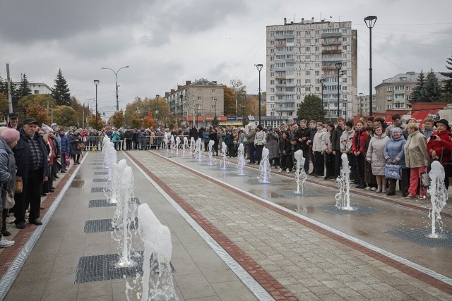 В РЫБИНСКЕ НА ОБНОВЛЕННОЙ ПЛОЩАДИ ЖУКОВА ОТКРЫЛИ ПАМЯ?...