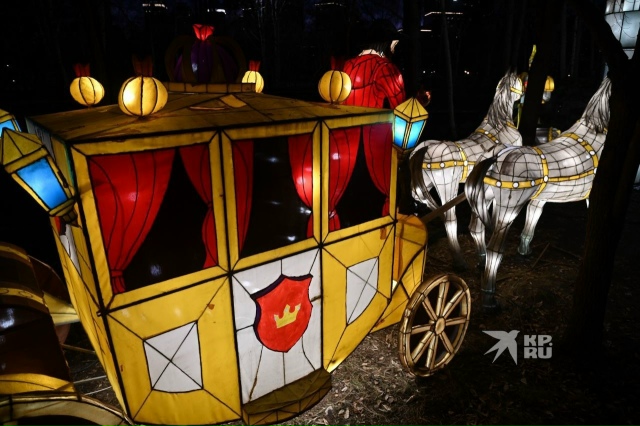 😍Фестиваль гигантских фонарей в Екатеринбурге