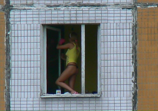 Всего неделю назад они ели с мусорки, но полностью поме...