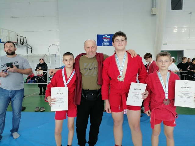 🥋 Сафоновские самбисты продемонстрировали выдающиес...