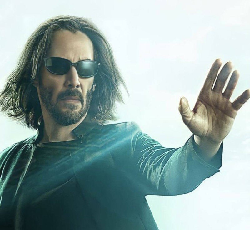 я благодарю водителя за то, что он не сбил меня на пешеходном переходе