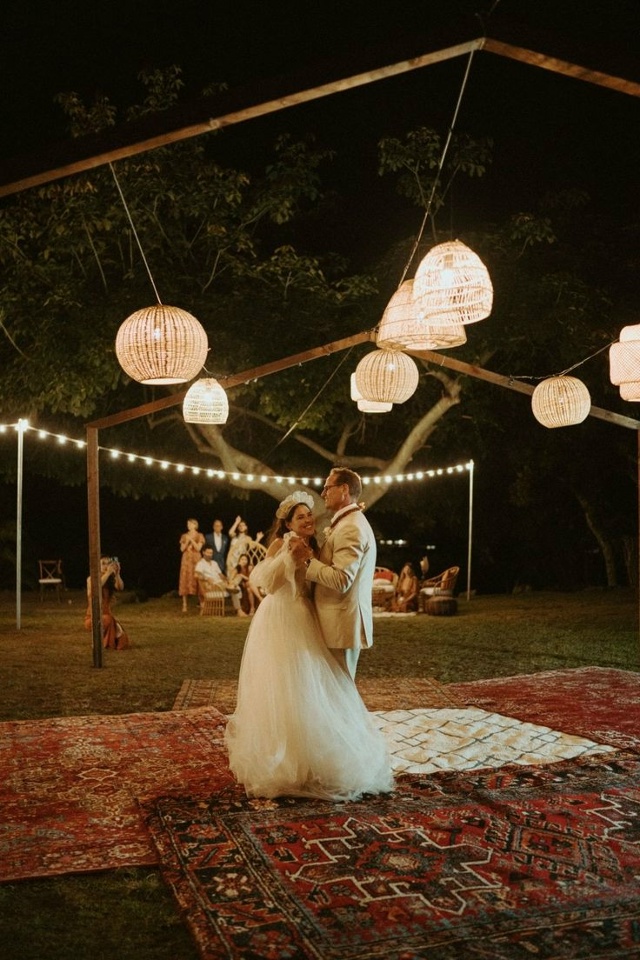 Всем привет! В тему загородного формата свадьбы, многи?...