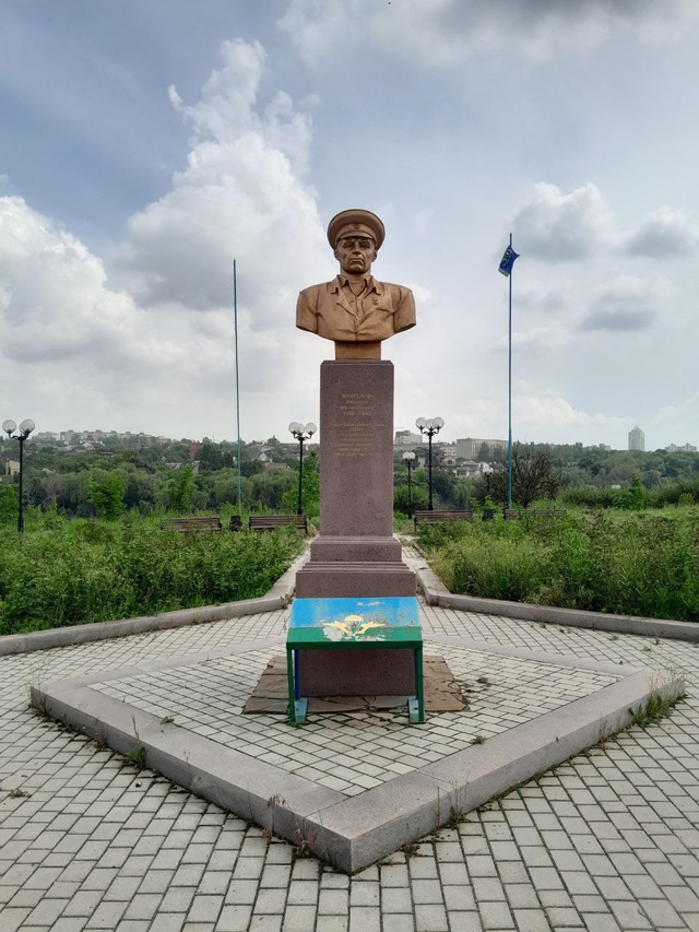 С Днём Воздушно-десантных войск всех причастных!!!
