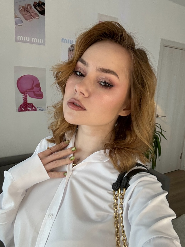 Собралась к подружке на др ?