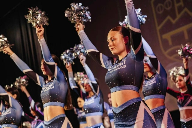 Игрокам «Спартак-Орехово» и спортивной школы «Феникс»...