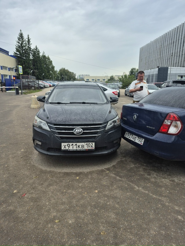 Хозяин авто , отзовитесь. Вторая площадка УМПО