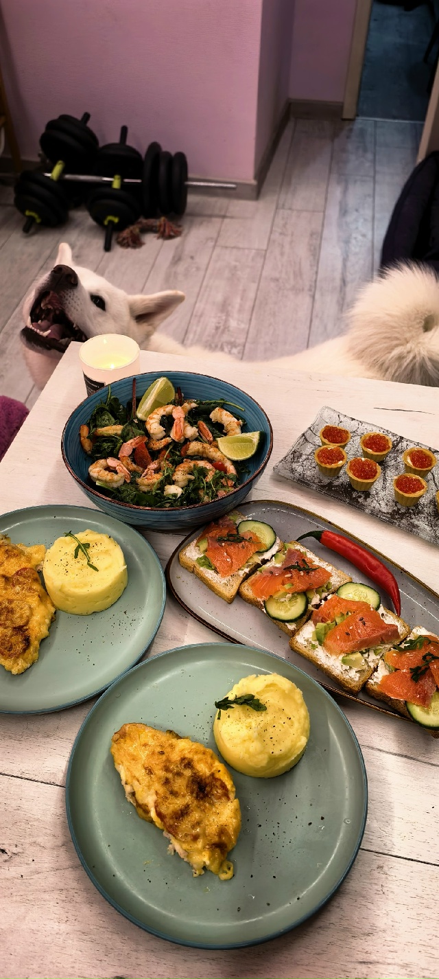 Кто чем занят? С фото)