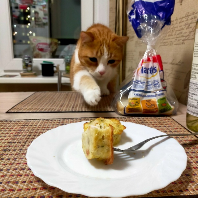 #егобезейшество — котлетковый воришка