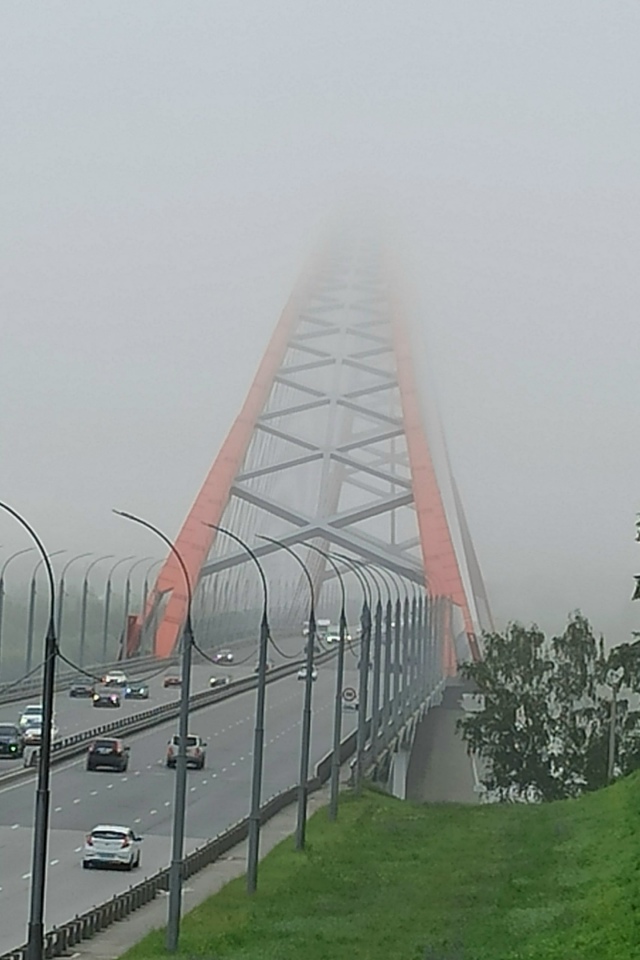 Тумaн нaд Бугpинcким мocтoм. 🌬🌪🌫
