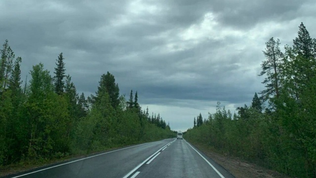 ⚠ Заполярным водителям напомнили об опасностях на дор...