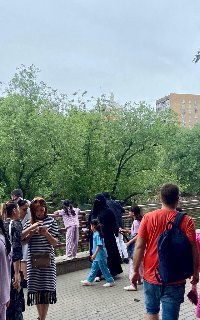 Бирюлево с каждым днем становится все больше похожим н...