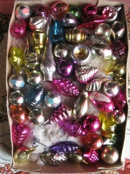 Радует, что скоро наряжать дом. Обожаю преимущественно...