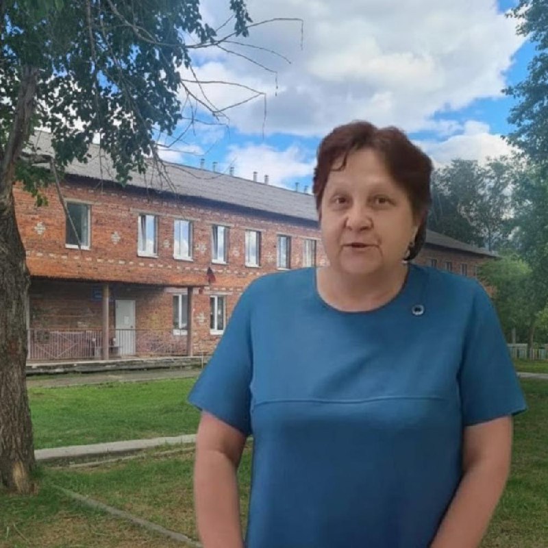 В Свердловской области директор школы заставила учителей взять миллионные кредиты и сбежала.
Руков