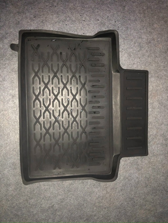 продам ковры Vesta за 500₽
водительское немного протерто ...