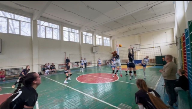 Вольчанки прошли в полуфинал турнира по волейболу!🔥
8...