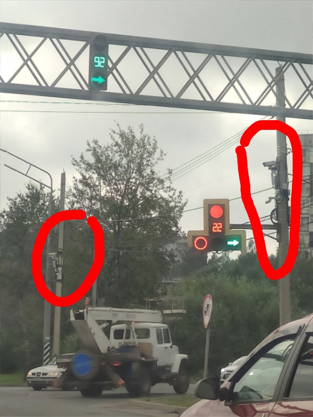 Поворот на бульвар Иванова, кто знает камеры на что буд...