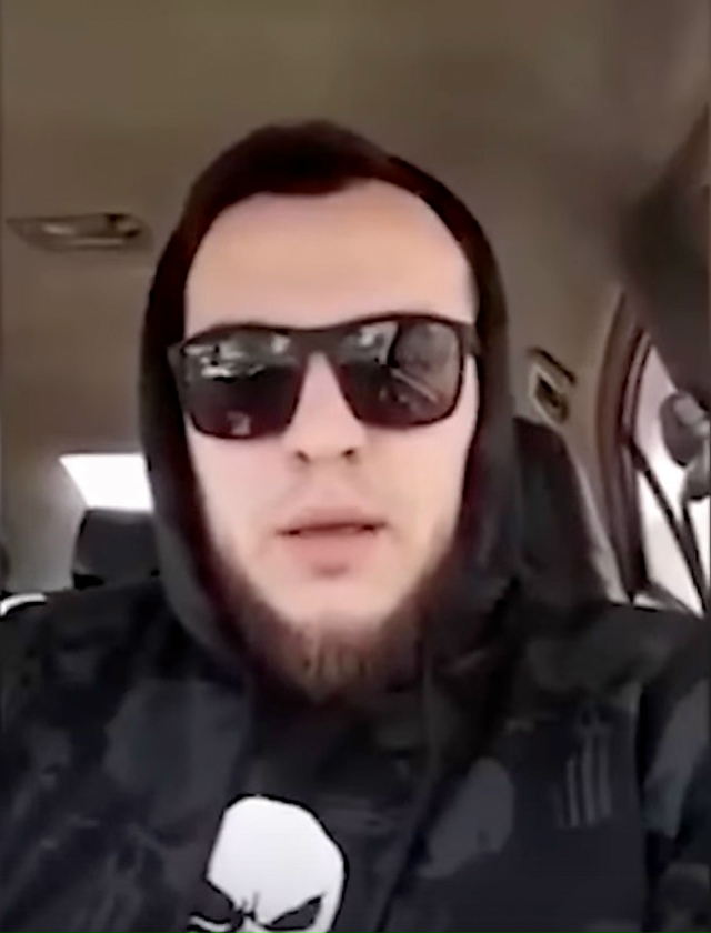 Дал ей мощную oтветoчку 😅