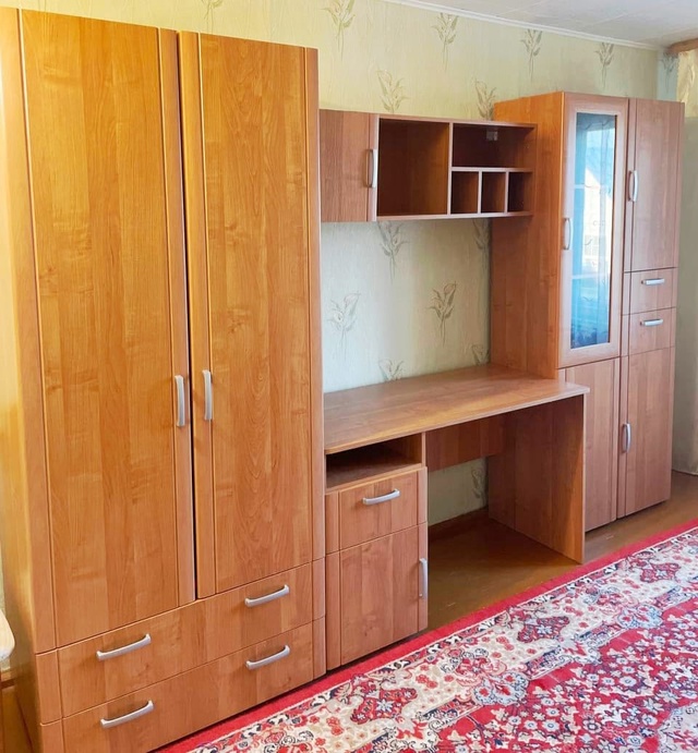 Продам мебель. Цена 5000 рублей. Самовывоз. Тел. 8921-251-01-20.
[...