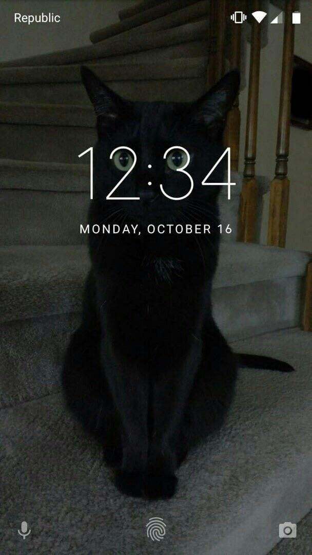 Один раз в день, мой экран блокировки выглядит идеальн?...