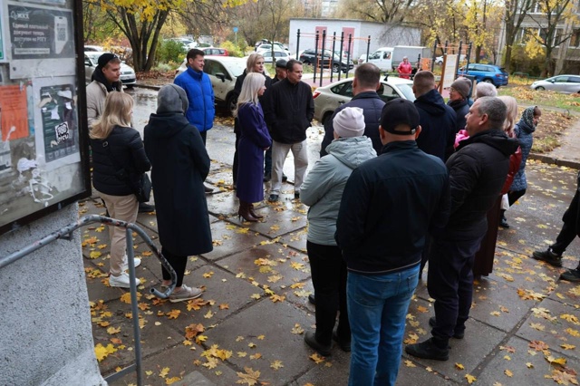 Зам главы города Серпухова Оксана Лебедева :
В рамках ?...