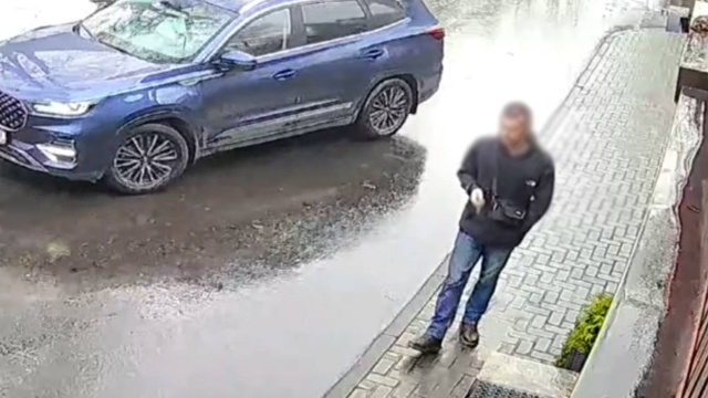 В кафе Pro_rebro гражданин не оплатил счет.
Рекомендуем ве?...