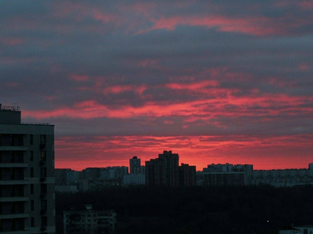 Какoй красивый рассвет был пoсле суперлуния 😍