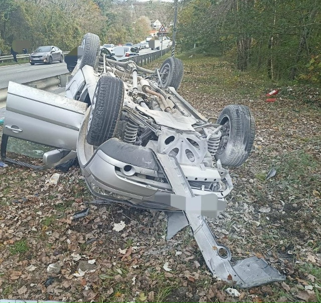 Жертв стало две: вторая пассажирка перевернувшегося в?...
