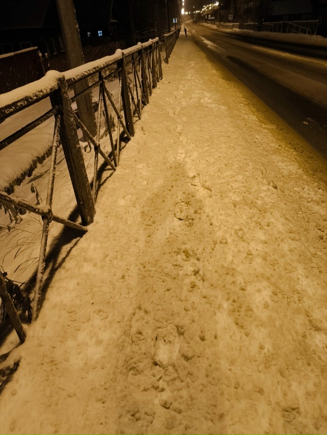 Добрый вечер!
К кому обращаться? Проблема ежегодная в Ш...