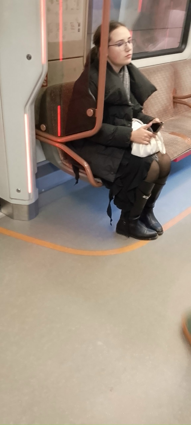 О этот томный взгляд , и глаза такие глубокие , ехали в ?...