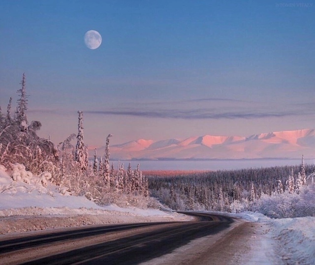 Доброе утро!
Помните, как пахнет первый снег?.. ❄️
Став...