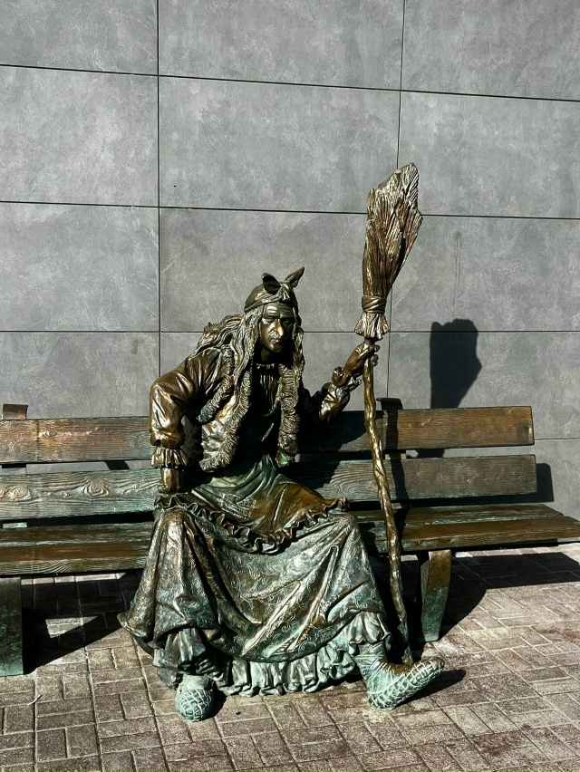 Пермские cкульптуры. Какая вам нрaвится больше всегo?
??...