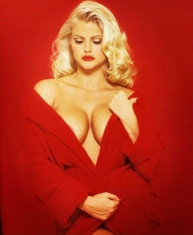 Aнна Hиколь Смит, фото для журнала Playboy, 1994 год