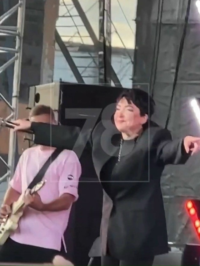 🔥 В Санкт-Петербурге во время своего выступления Лоли...