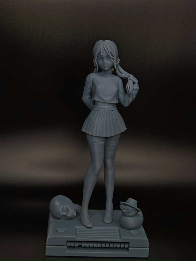 Хорнет, высота 25 см, Мита, высота 20 см.
Фигурки были нап?...