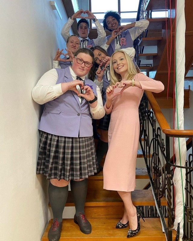 Анонимно.
Мария Третьякова рассказала, почему ушла с ?...