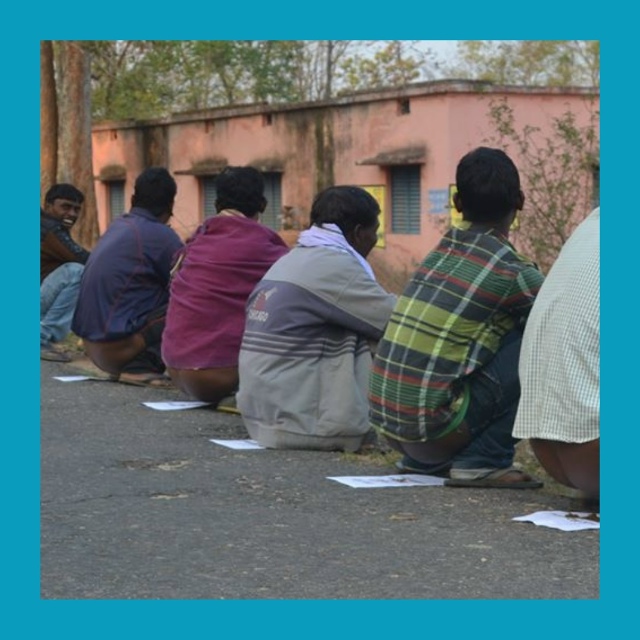 Китайский турист опозорился у дворца Кенбоккун
В Сеул...