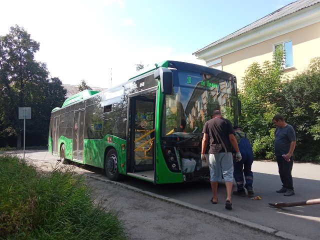 ❗️Сегодня в Копейске было ДТП автобус по маршруту 10 п?...