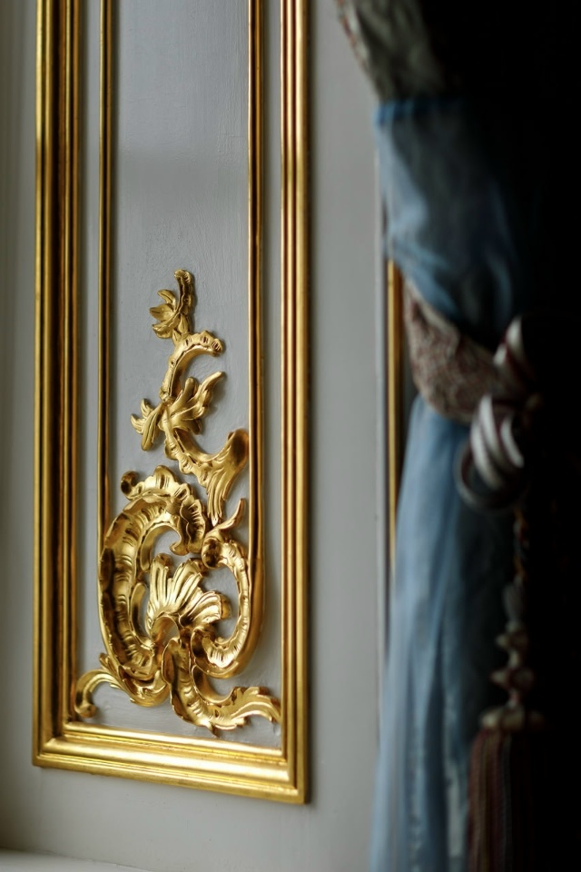 Весенняя палитра Большого петергофского дворца🪻