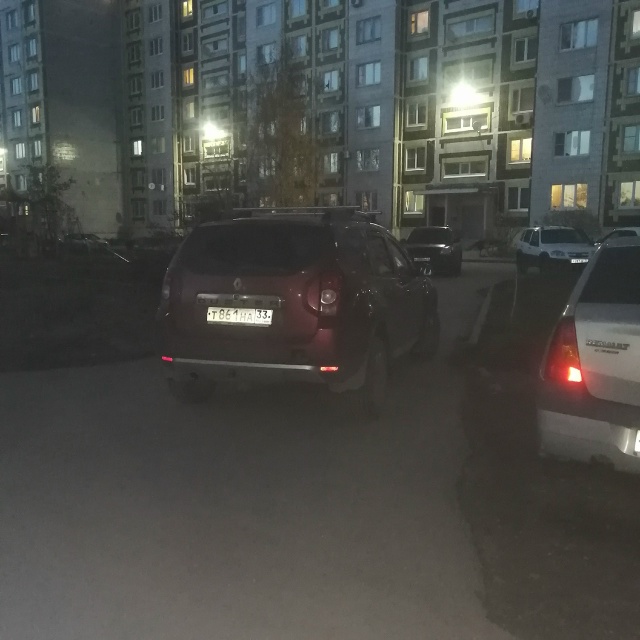 Анонимно.
Автохамам, живущим в доме 13 на улице Грибоедо...