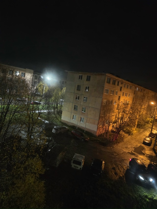 Нет света уже 1.5 часа на улице Фестивальной 8,10,12...когда ...
