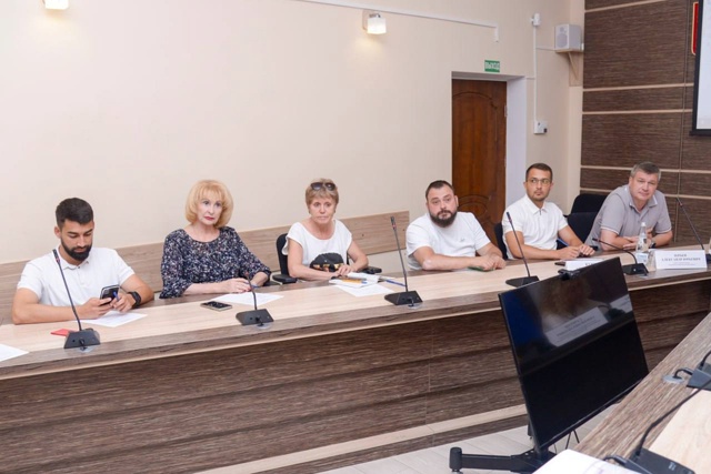 Принял участие в заседании Общественного совета Евпат...