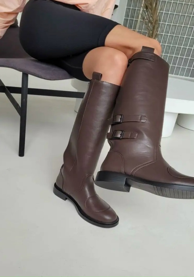 Продам шикарные сапоги Cherryboom shoes , весна-осень, в актуал...