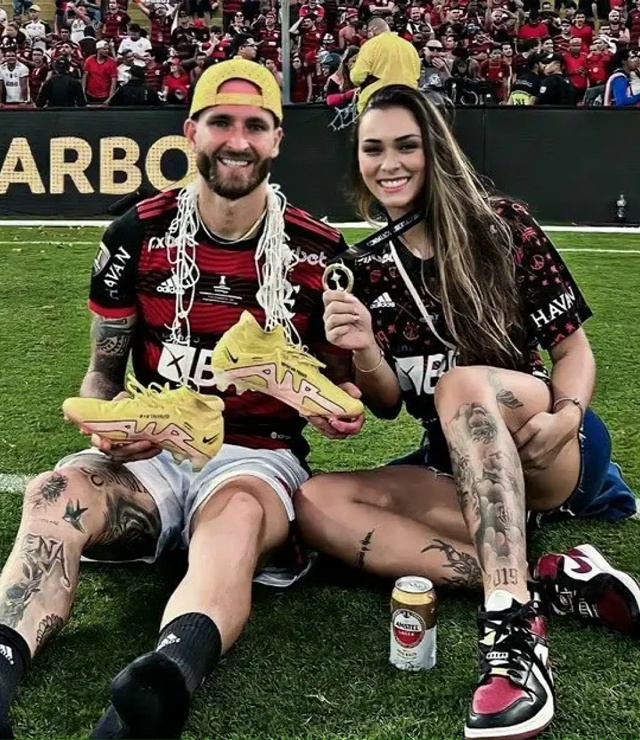 В Бразилии развернулось настоящее семейное дерби года...