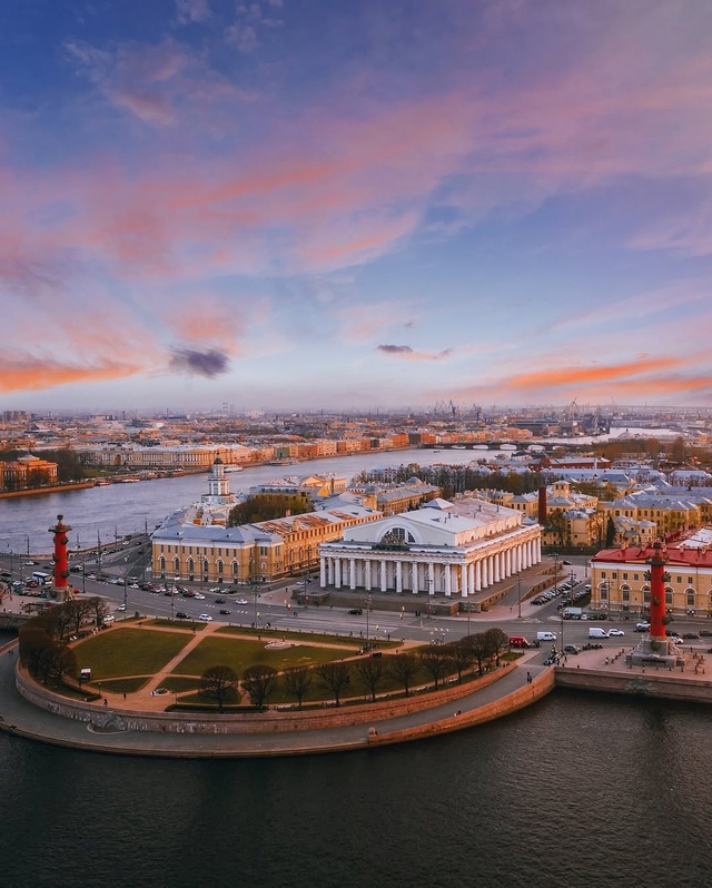 Санкт-Петербург ??