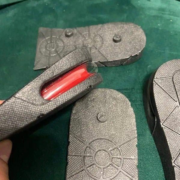 👉Мужчины массово скупают специальные стельки, чтобы ?...