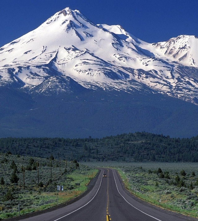 Самая большая гора в мире продолжает расти! Эверест с?...