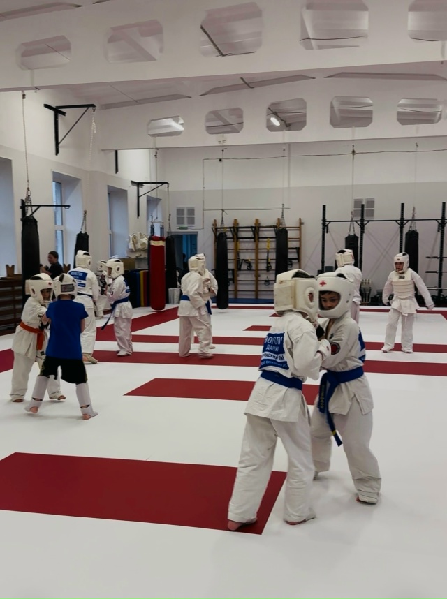 Лучшее для наших детей
Завершили ремонт в спортивном ...