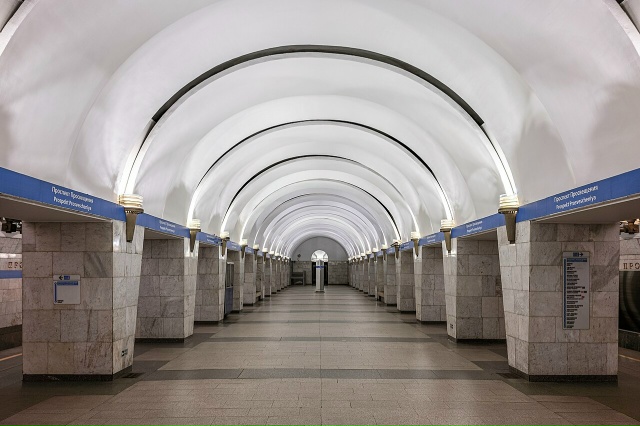 Найдись девушка с проспекта просвещения, я ехал на раб?...