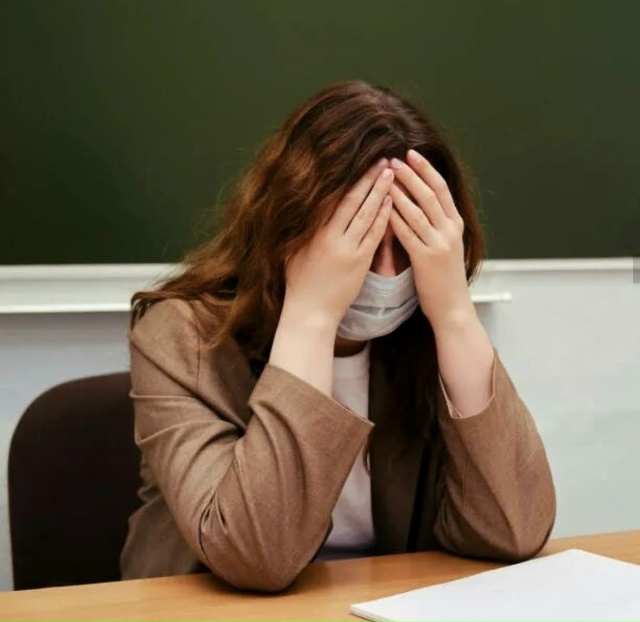 За или против?
❗Жестко нaказывать школьников за оскор?...